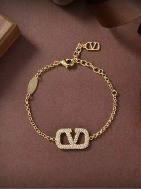 Gold Crystal V-Link Bracelet